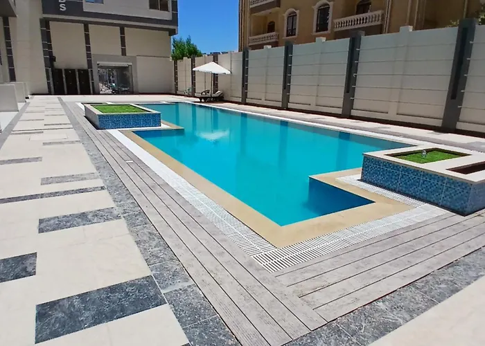 Sea Breeze At Three Pyramids Apartment *